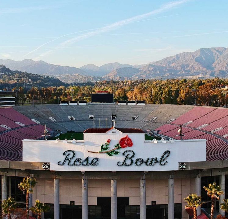 Miller and Williams: Taking on the old Rose bowl blazer guys