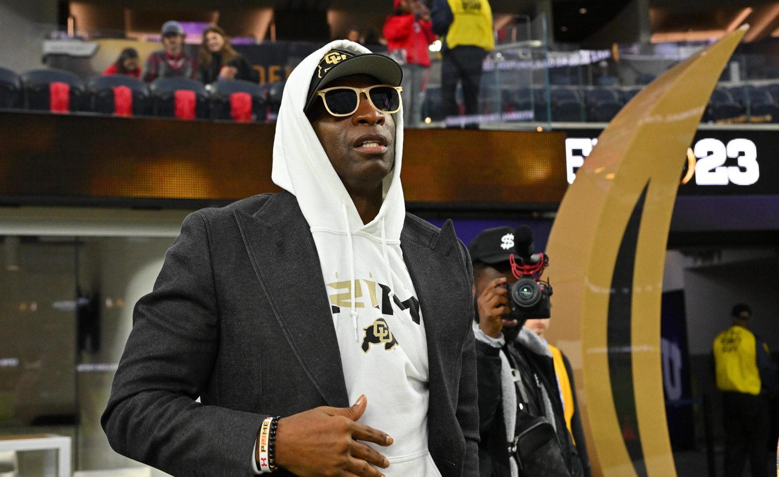 Miller & Williams: Are we rooting for Deion Sanders and Colorado?