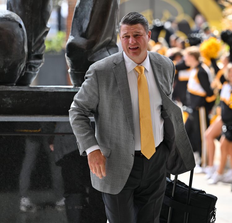 Legends & Listeners: Moving on from Brian Ferentz