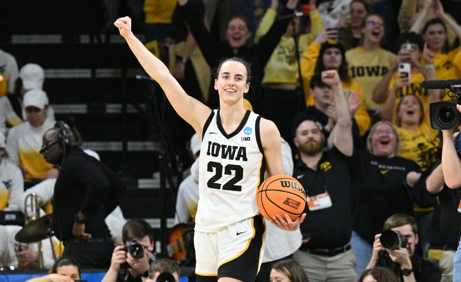 Miller & Williams: Caitlin Clark’s finale at Carver-Hawkeye Arena ends with Sweet 16 berth